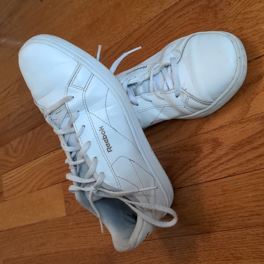 White Leather Reebok Royal Complete women's 7.5